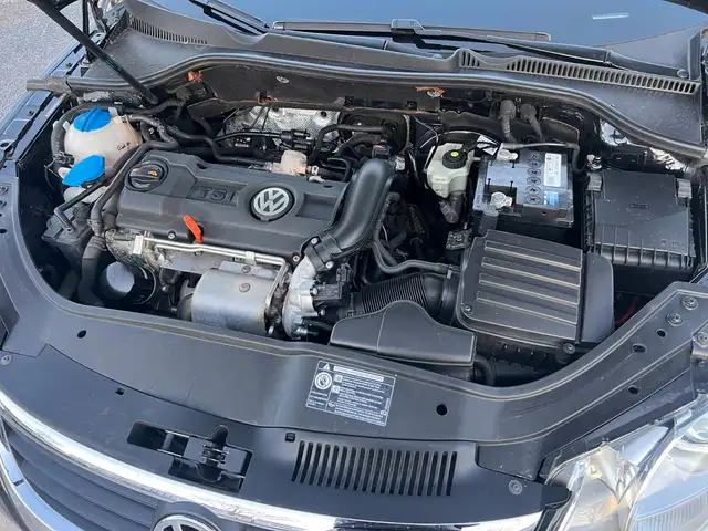 Volkswagen Eos view 9