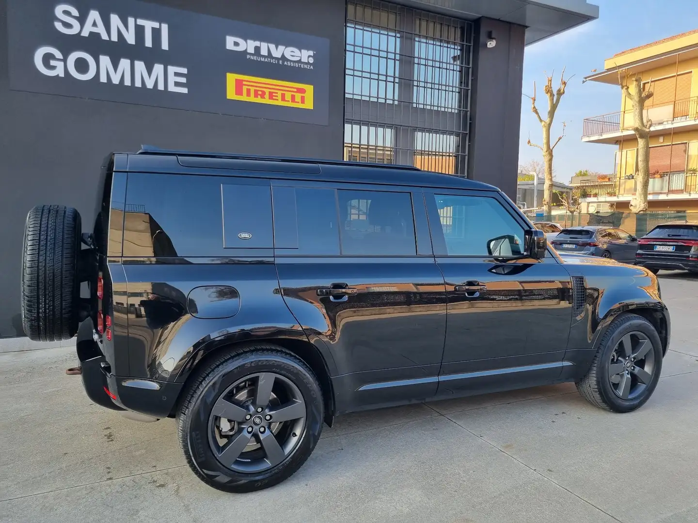 Land Rover Defender X-Dynamic SE awd 200cv auto Schwarz - 2