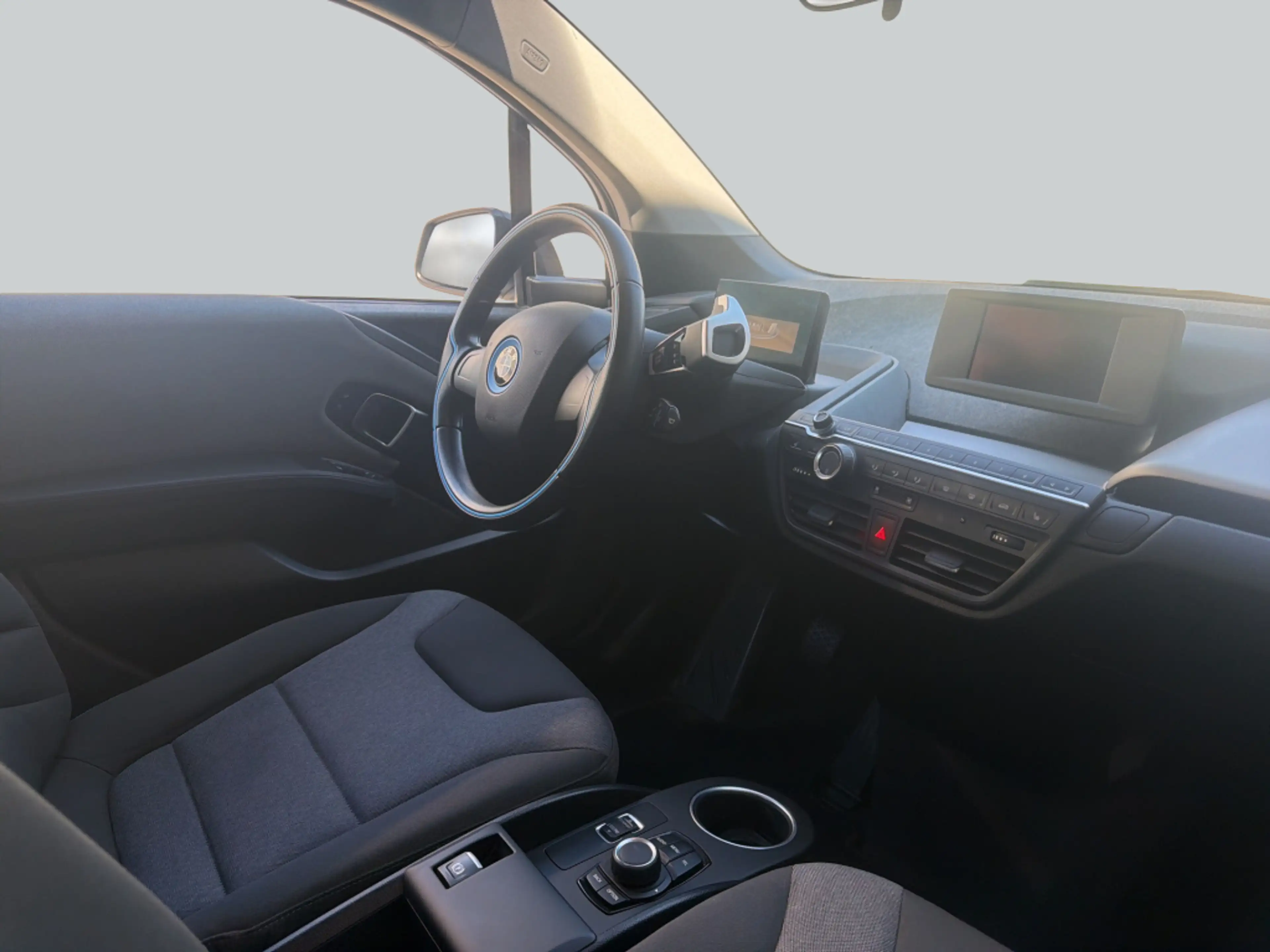 BMW i3 (120 Ah), SHZ — photo 16