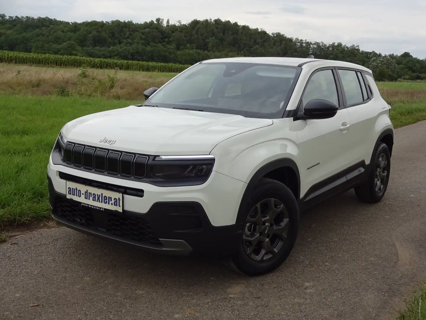 Jeep Avenger Longitude Mild-Hybrid + Infotainment+Komfortpaket Weiß - 1