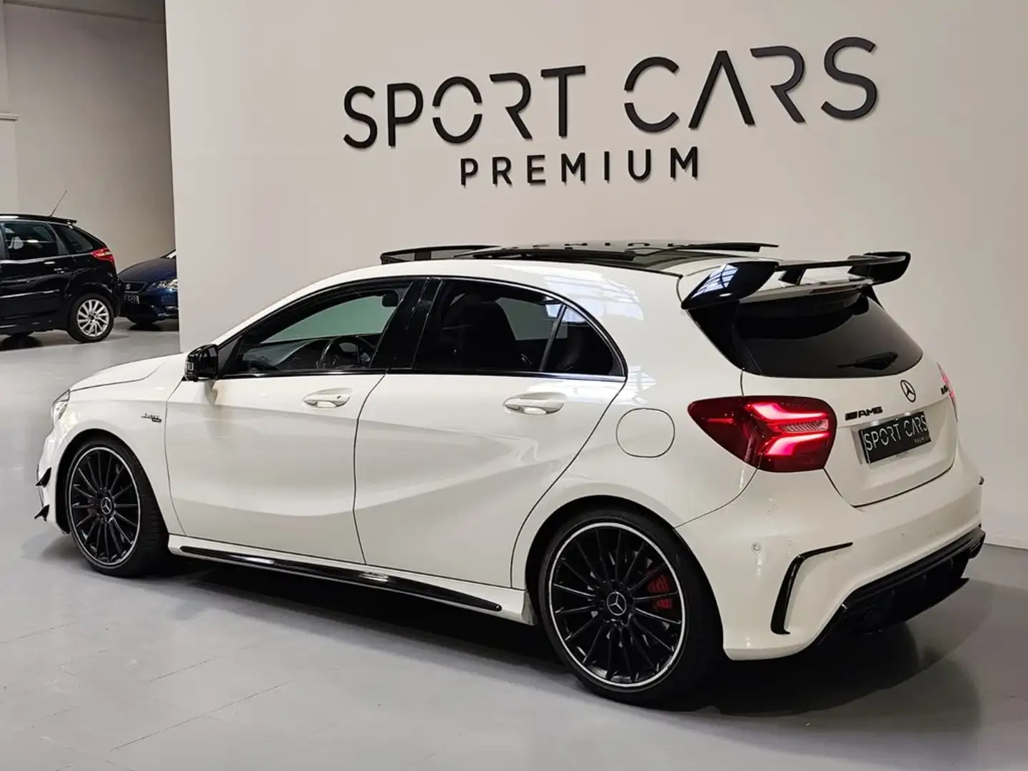Mercedes-Benz A 45 AMG Mercedes-AMG 4MATIC Weiß - 2