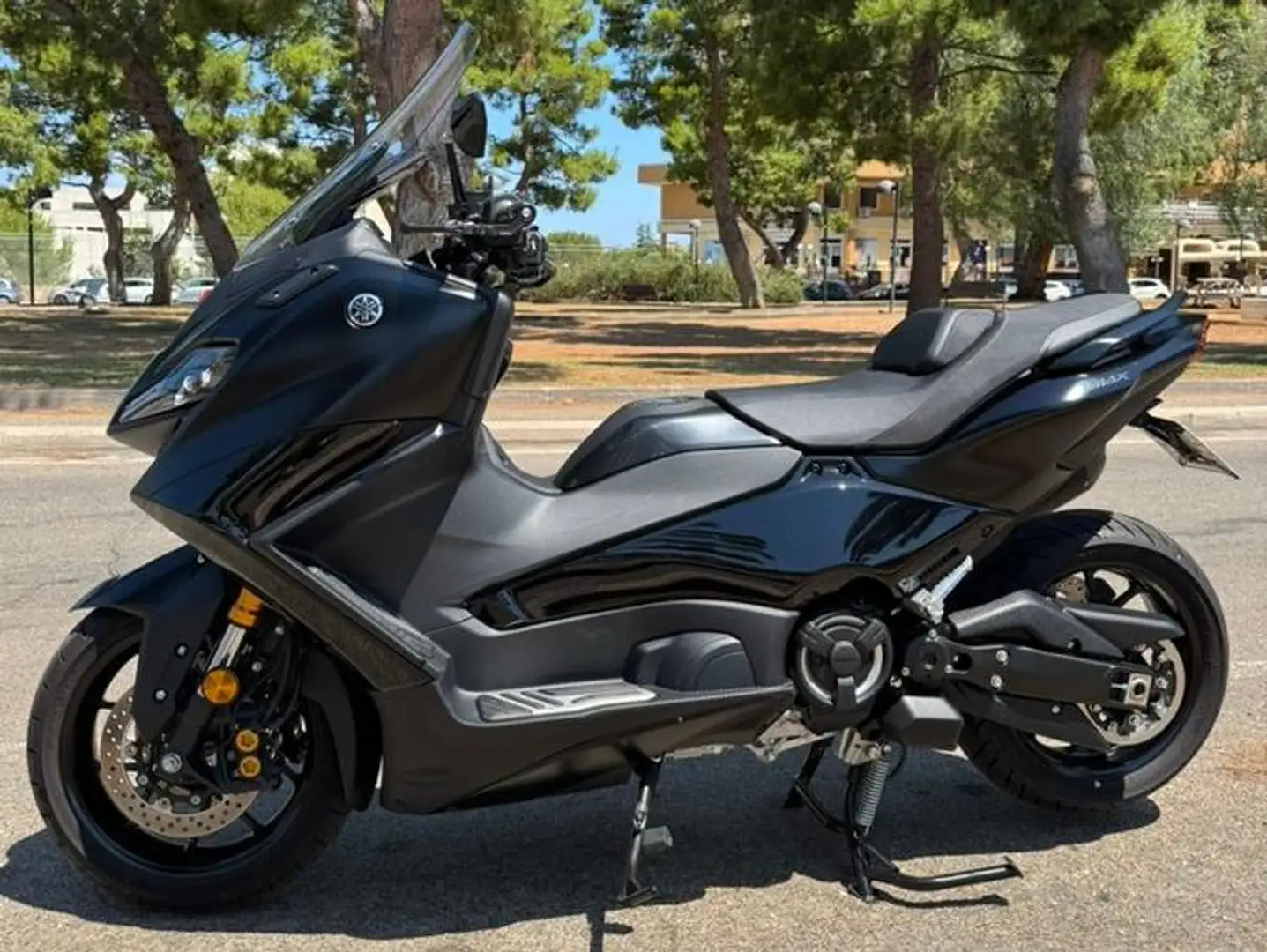 Yamaha TMAX 560 TECH MAX MY24 Nero - 1