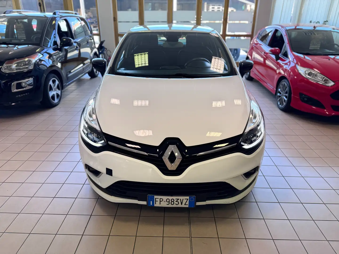 Renault Clio Clio IV 2017 1.5 dci energy Duel2 90cv Blanc - 2