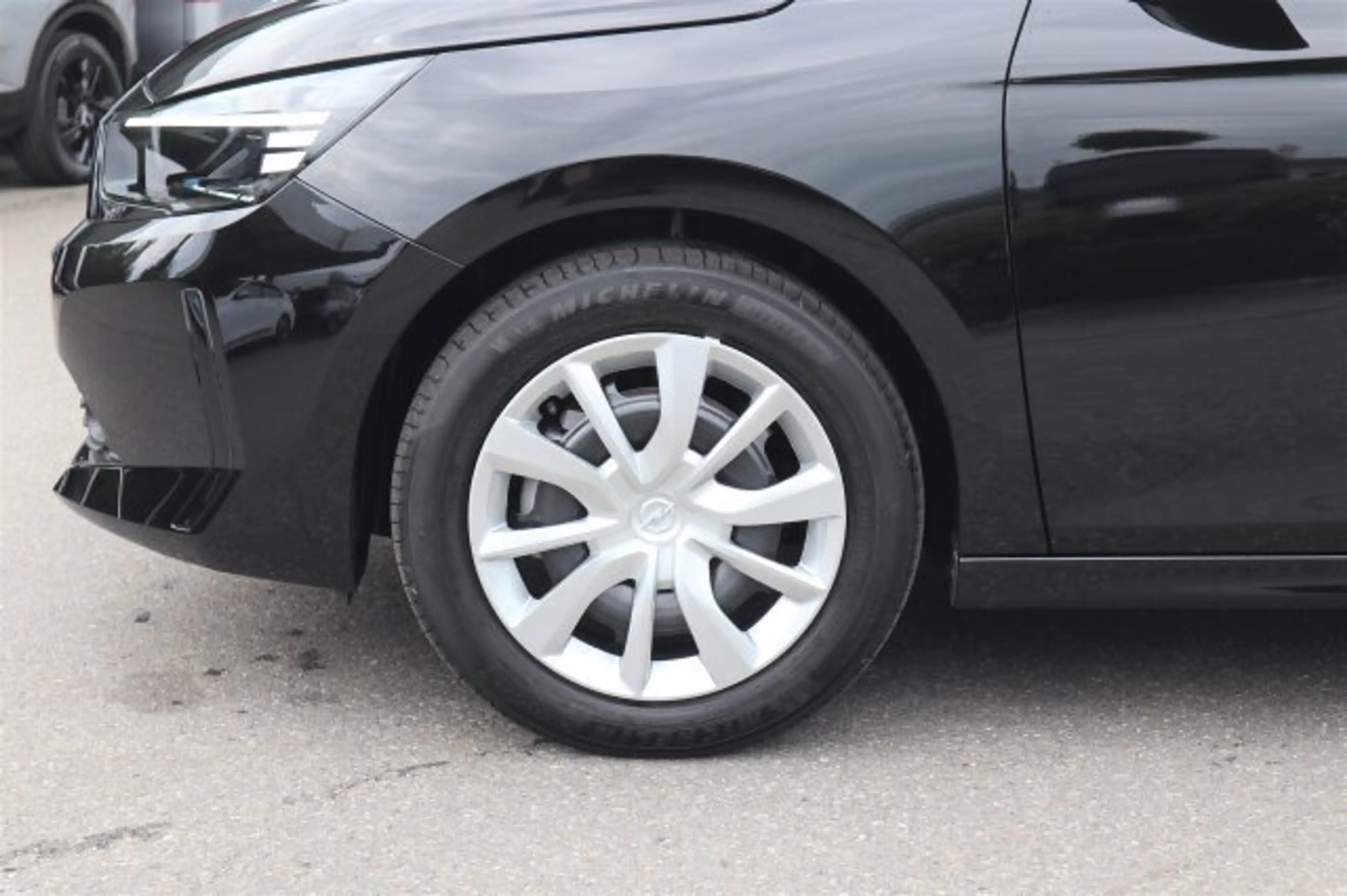 Opel Corsa Edition/Winter/Komfort Pak  Klima/LED/Audiosystem Multimedia/Sitzhzg./MF-Lenkrad/BC/Tempomat/eFH./NSW — photo 3
