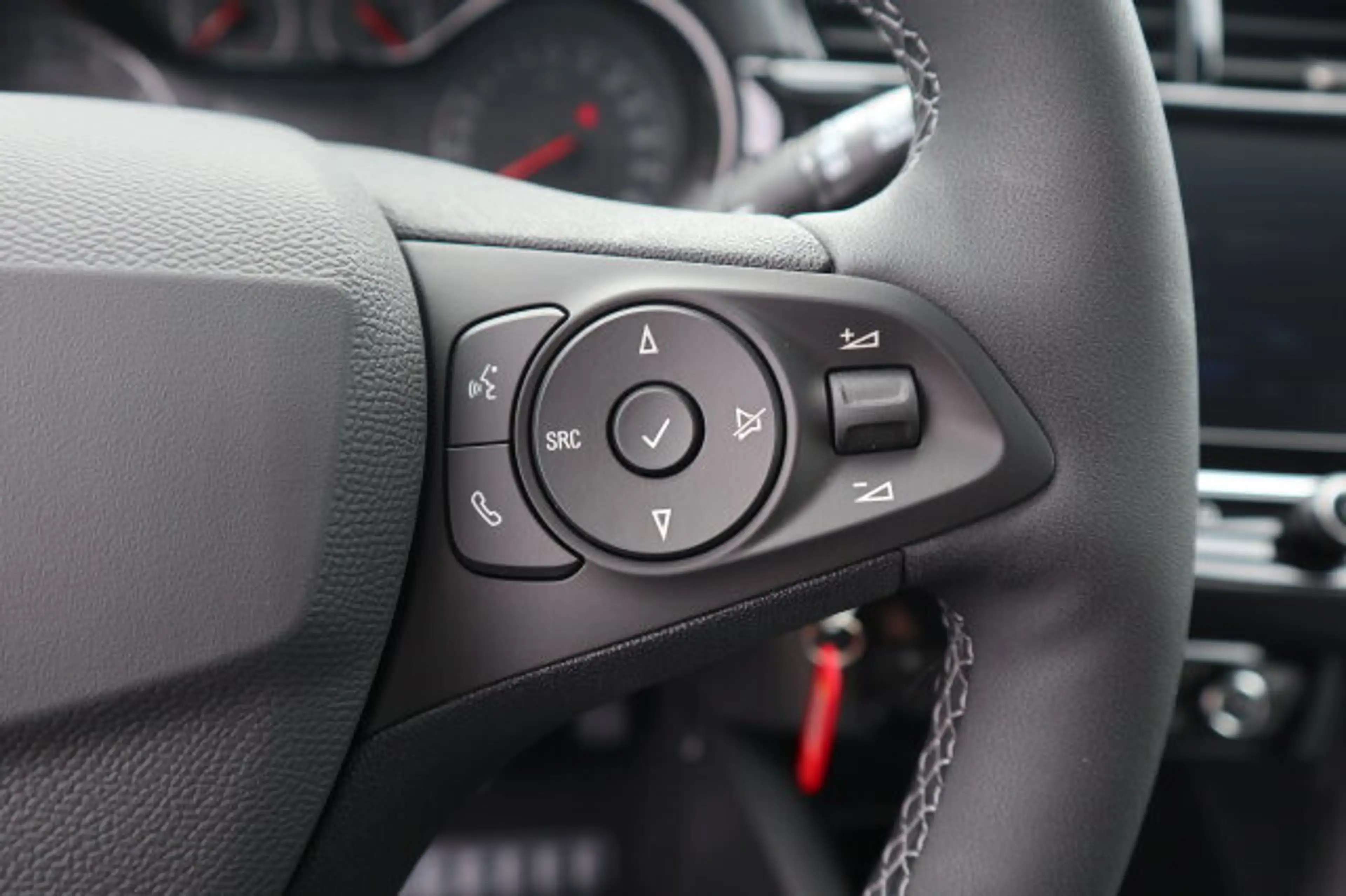 Opel Corsa Edition/Winter/Komfort Pak  Klima/LED/Audiosystem Multimedia/Sitzhzg./MF-Lenkrad/BC/Tempomat/eFH./NSW — photo 13