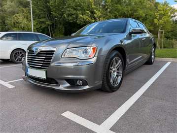 Exceptionally well maintained-Keyless-ventilated s