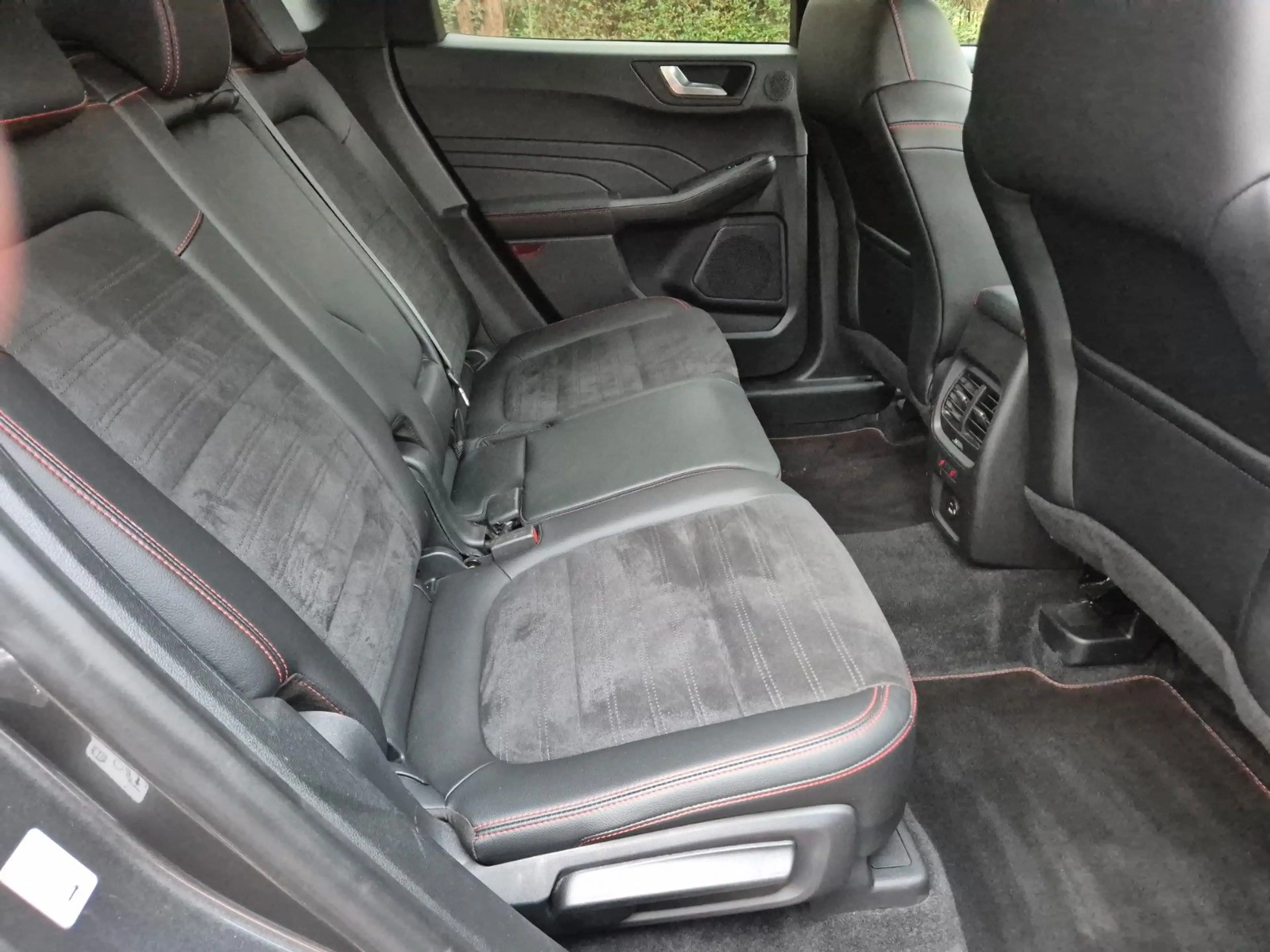 Ford Kuga KUGA  ST-Line X 2.0 TDCI4WDAUT. LEDER 12399NETTO — photo 10