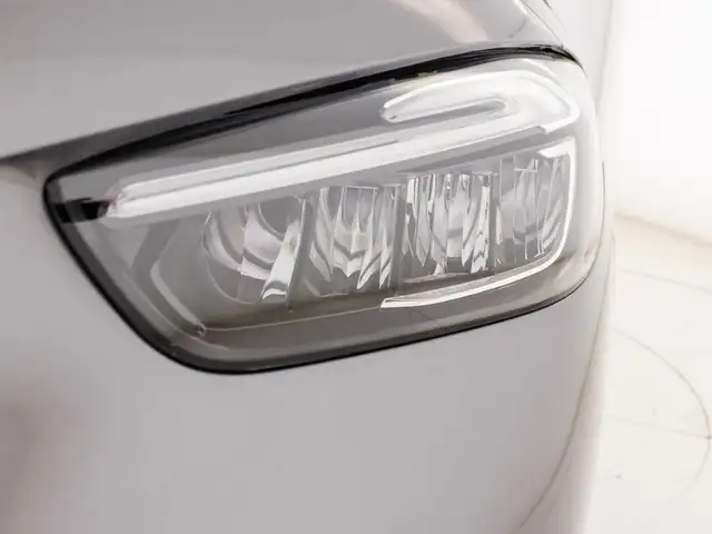 Mercedes-Benz B-Class view 8