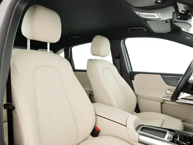 Mercedes-Benz B-Class view 10