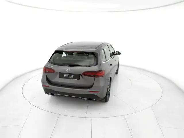 Mercedes-Benz B-Class view 6