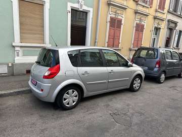 Scenic 1.6 16V Latitude