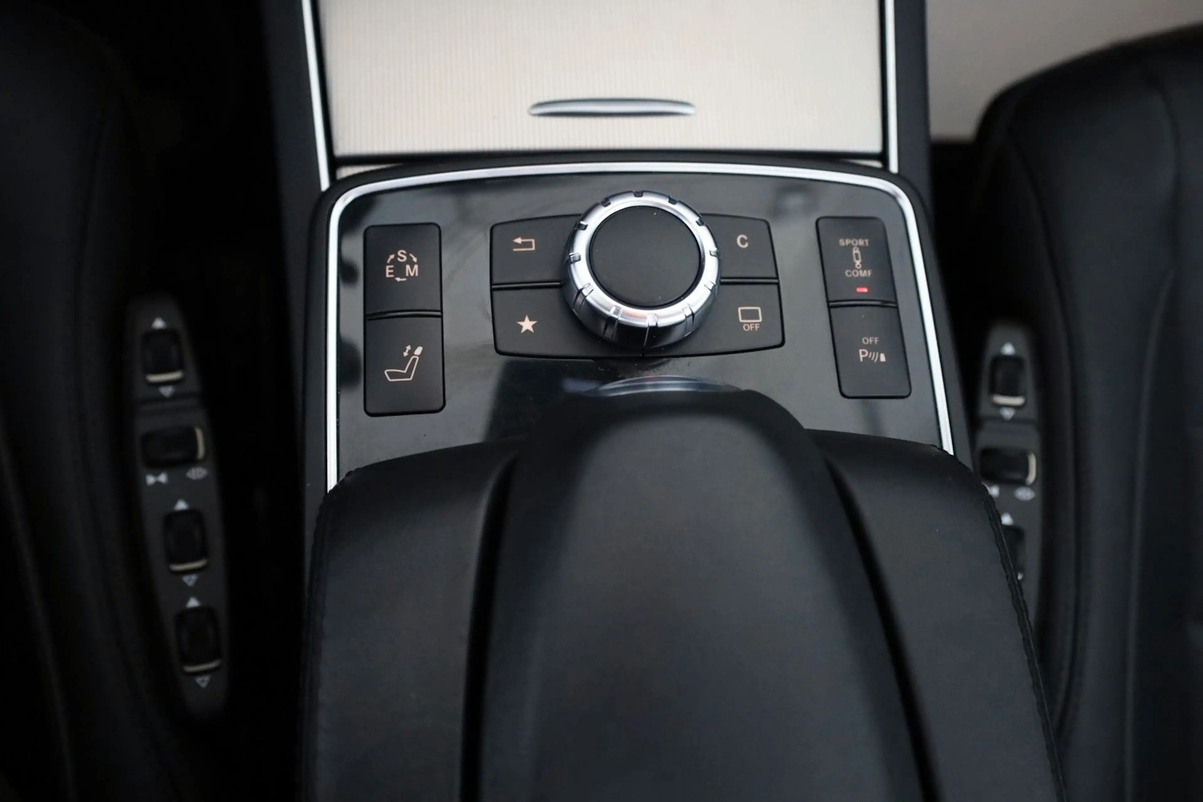 Mercedes-Benz E 400 E400 Cabrio AMG Line Leder,Navi,LED,H/K,Airscarf — photo 22
