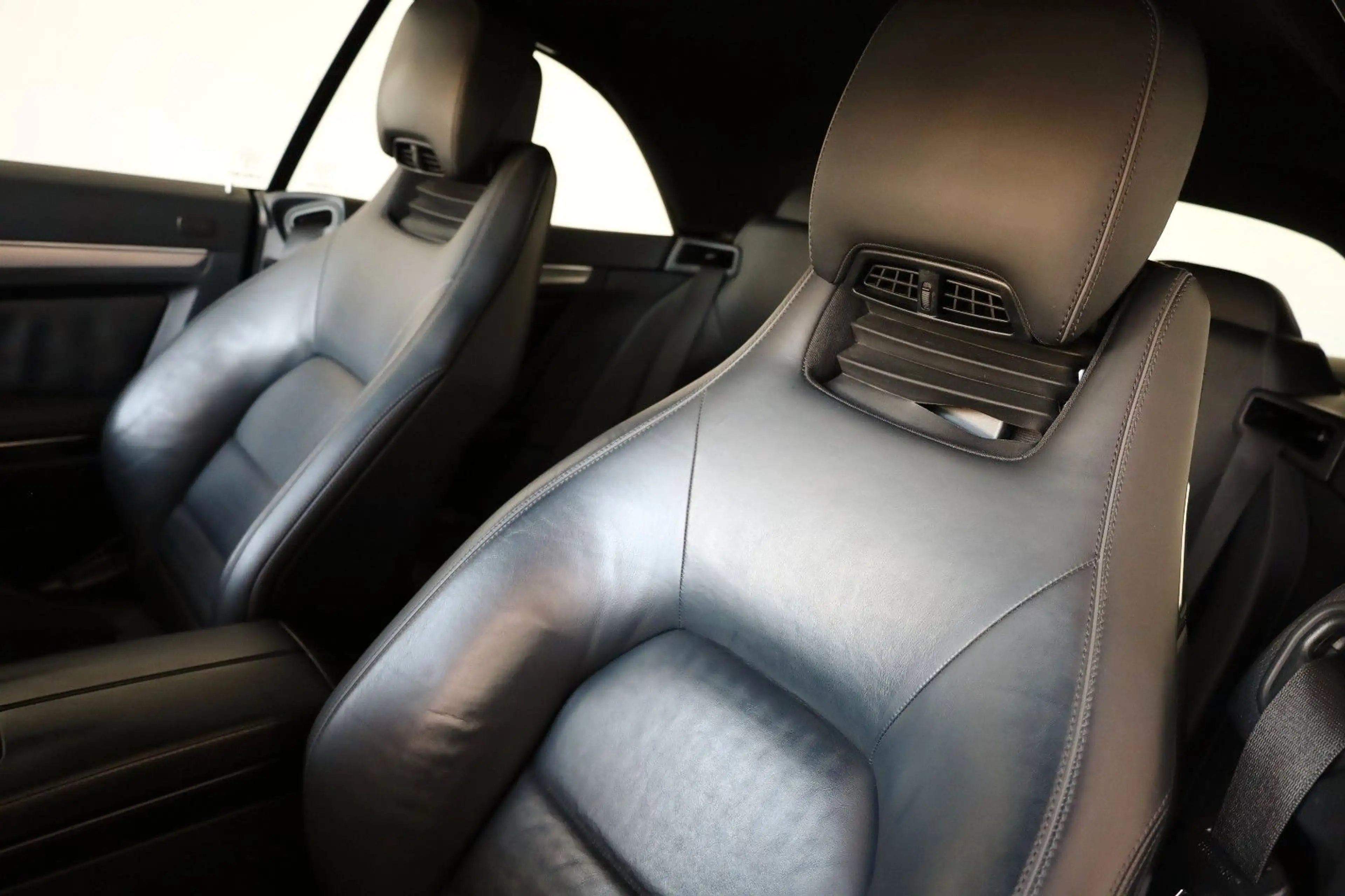 Mercedes-Benz E 400 E400 Cabrio AMG Line Leder,Navi,LED,H/K,Airscarf — photo 20