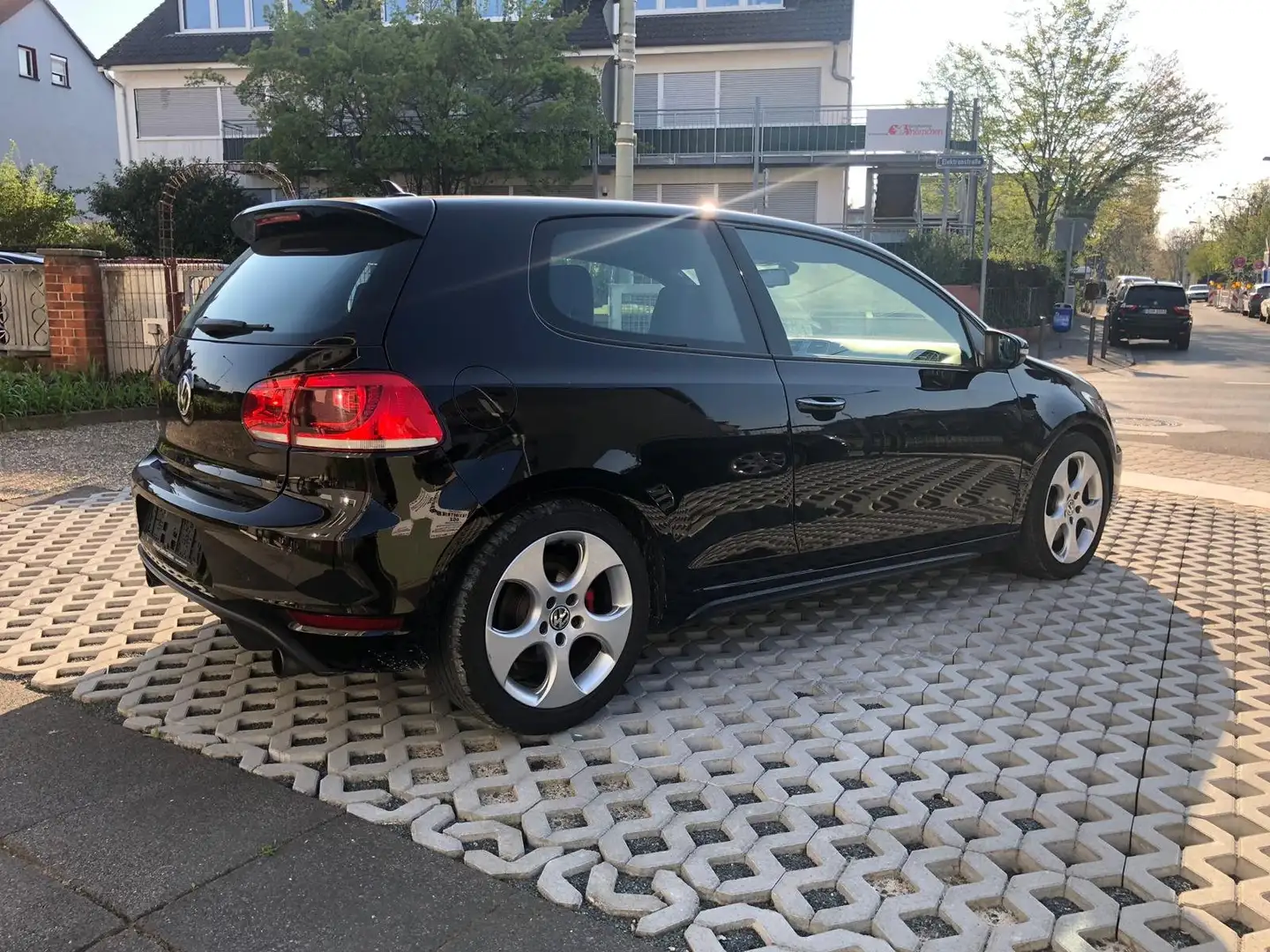 Volkswagen Golf GTI DSG - Preis VB - Bremsen, Radlager etc. NEU Чорний - 1