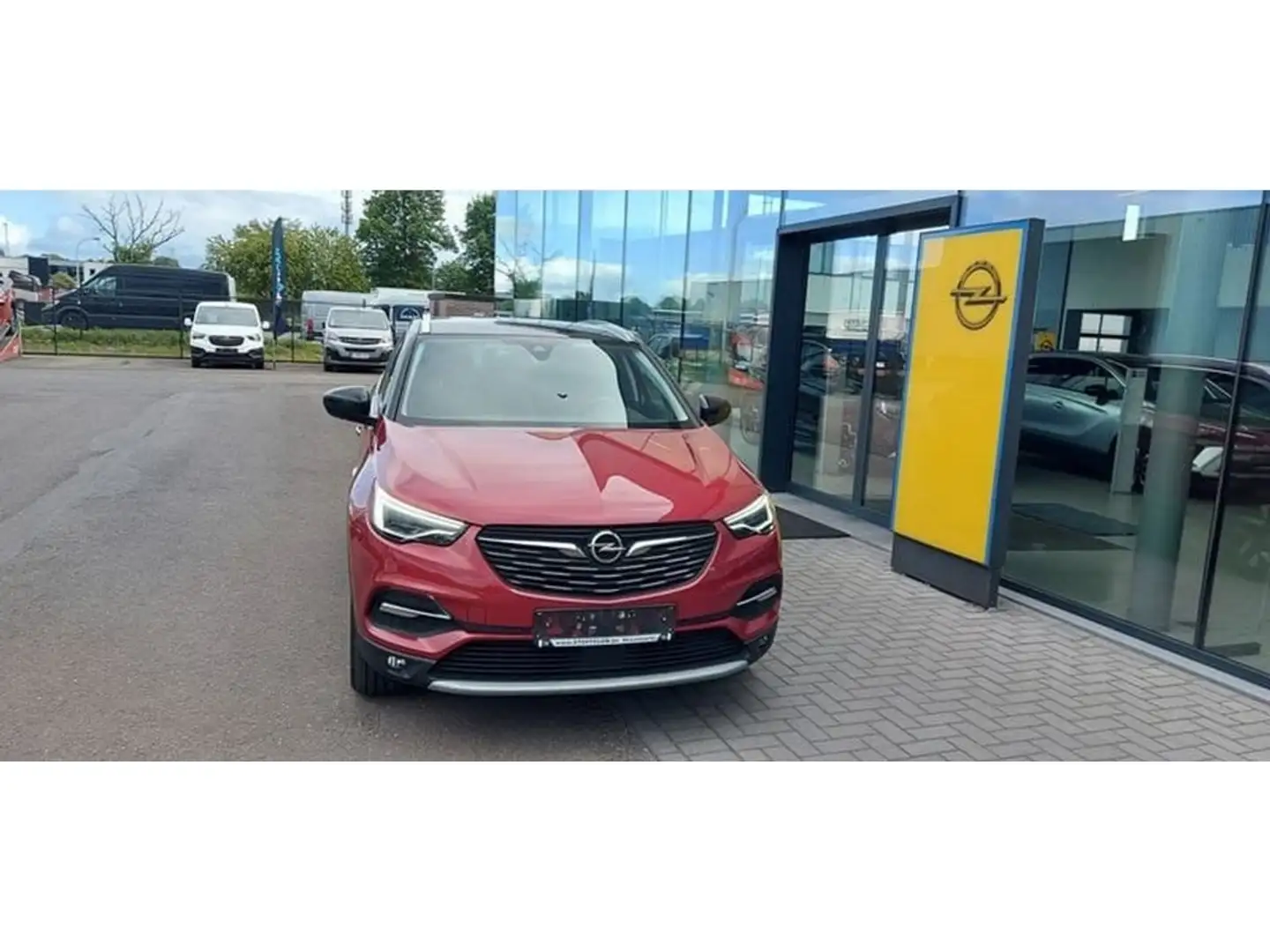 Opel Grandland X 1.2T 130PK AUT8 Ultimate Navi, Camera, Elektr koff Rouge - 2