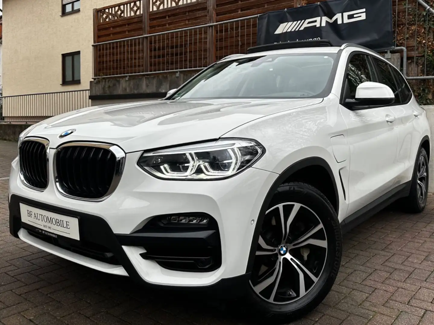 BMW X3 xDr30e PANO*ACC*AdapLED*HiFi*LiveCockpit*HUD Weiß - 1