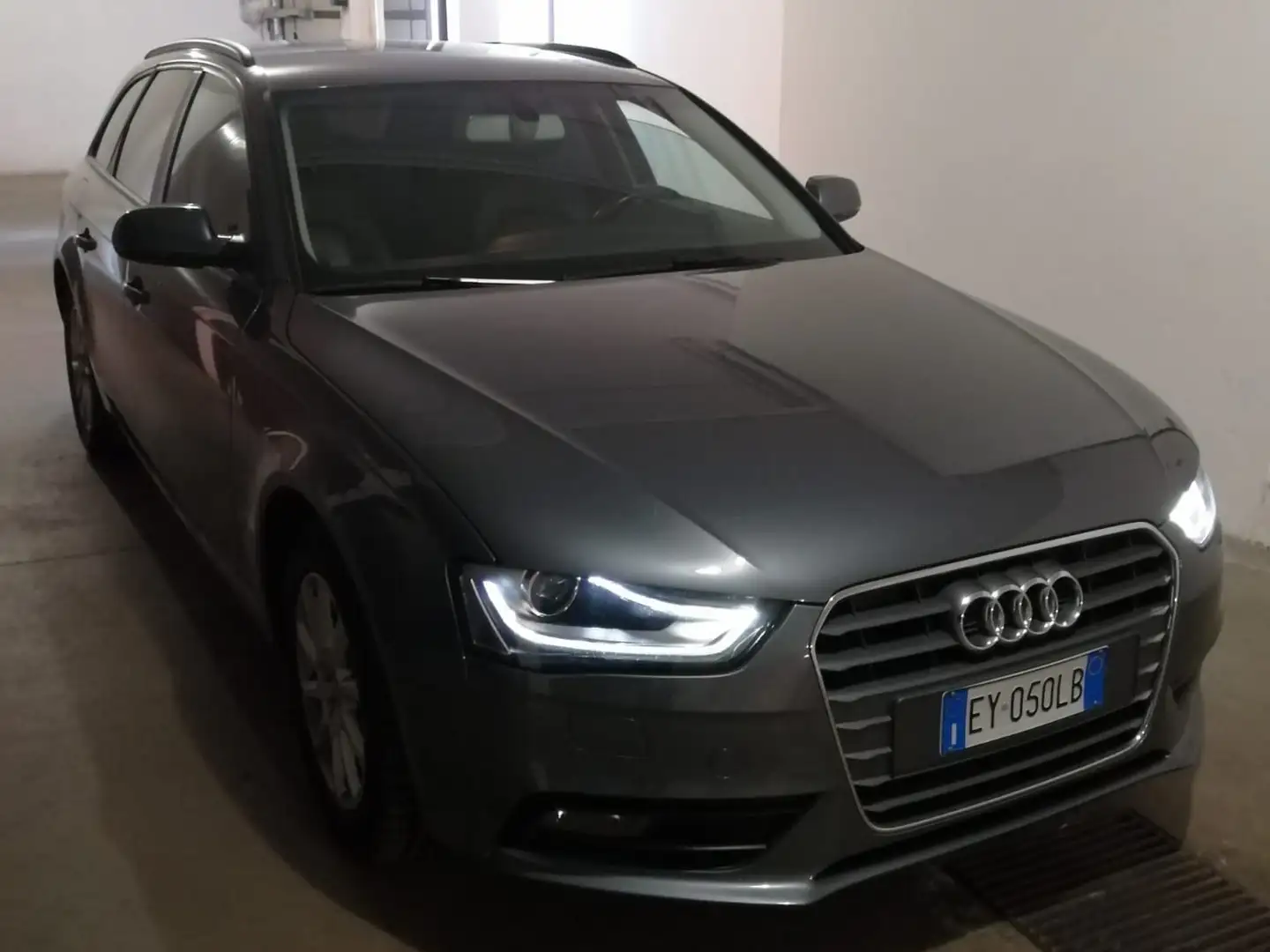 Audi A4 Avant Tdi 2.0 S-tronic Business 150cv Grigio - 2