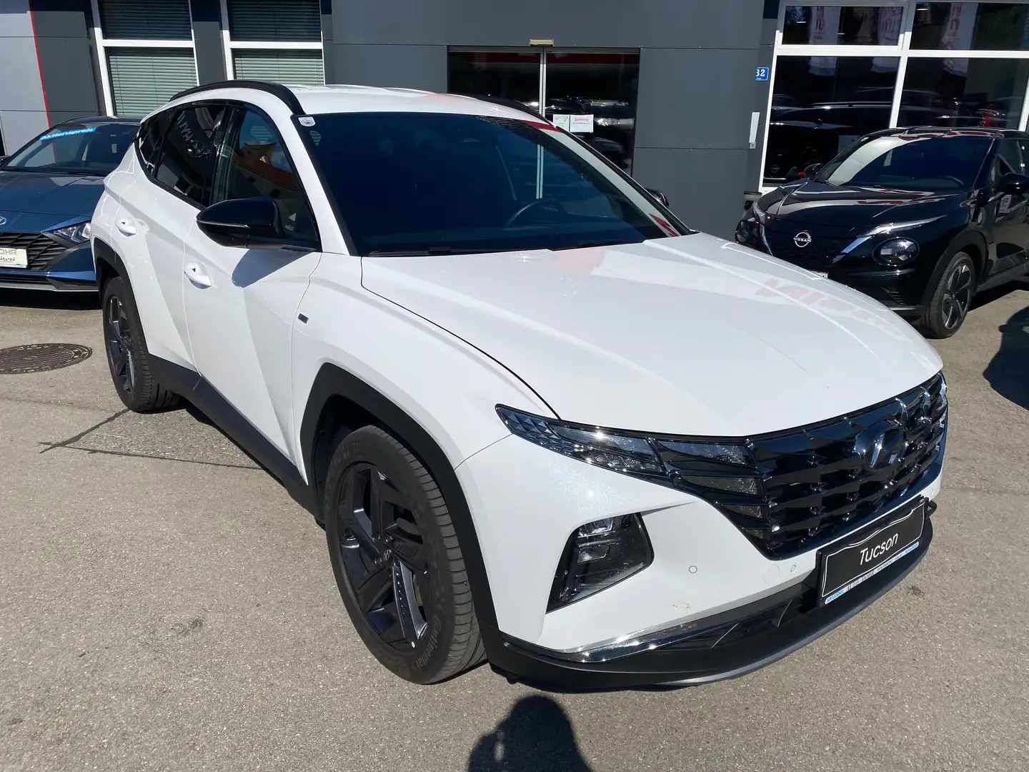 Hyundai TUCSON 1,6 CRDI 4WD 48V Trend Line Plus DCT Weiß - 1