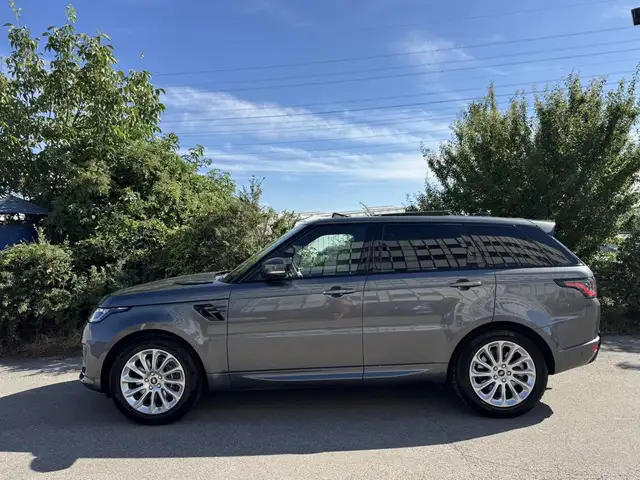 Land Rover Range Rover Sport view 5