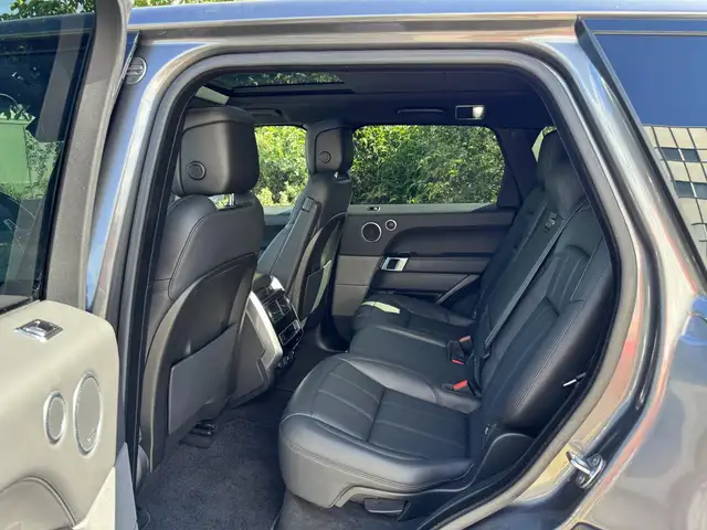 Land Rover Range Rover Sport view 9