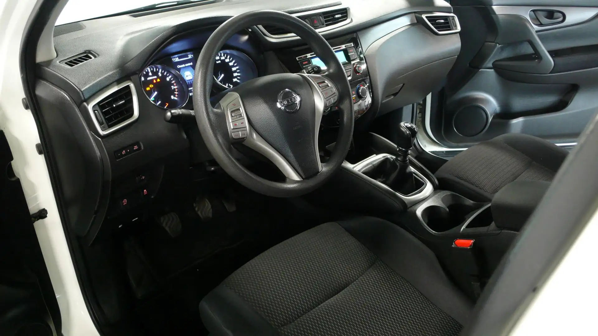 Nissan Qashqai 1.2 Visia | Airco | Cruise | Niet in gerookt Wit - 2