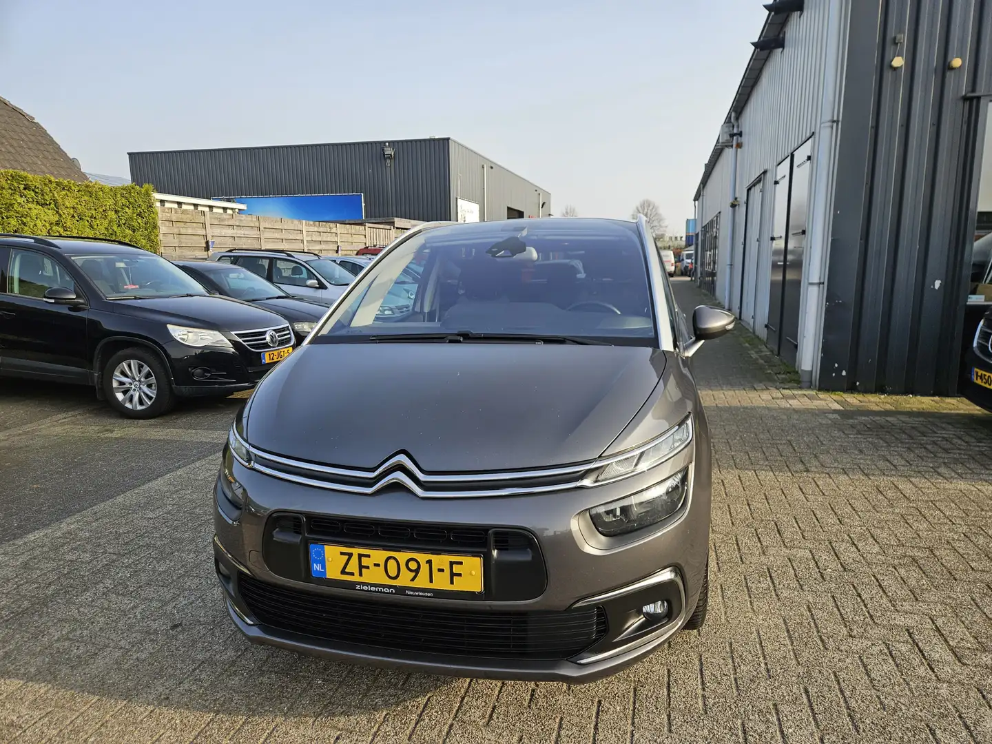 Citroen Grand C4 SpaceTourer 1.2 PureTech Business Grau - 2
