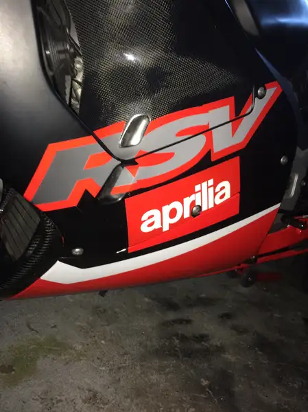 Aprilia RSV Mille - foto 7
