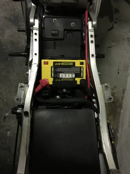 Aprilia RSV Mille - foto 4