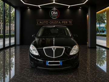 Ypsilon II 2007 1.2 8v Platino