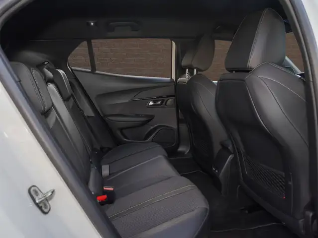 Peugeot 2008 view 8