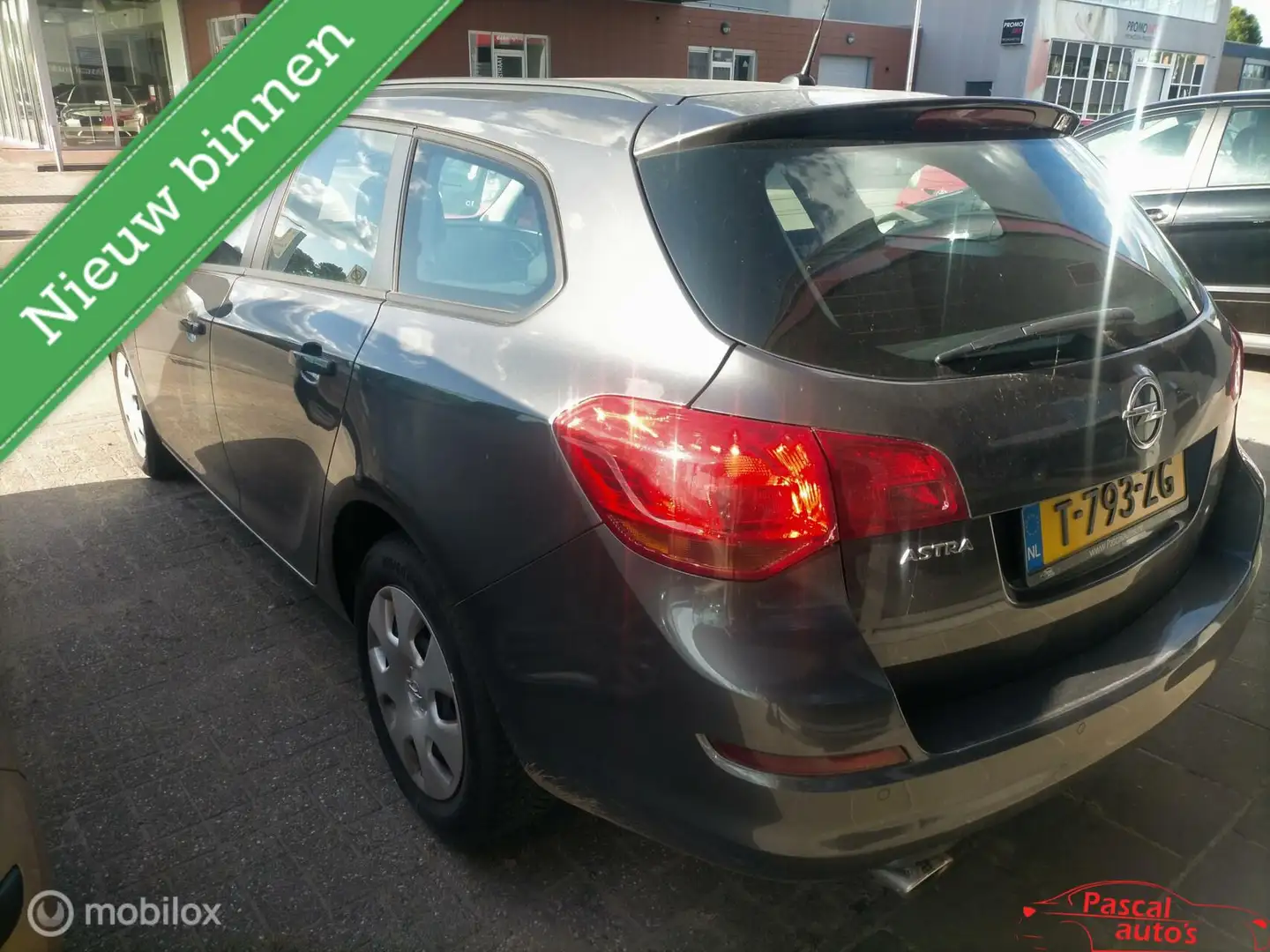 Opel Astra Sports Tourer 1.4 Turbo GOED LEZEN! Grijs - 2