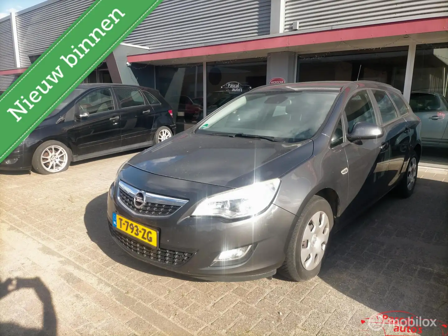 Opel Astra Sports Tourer 1.4 Turbo GOED LEZEN! Grijs - 1
