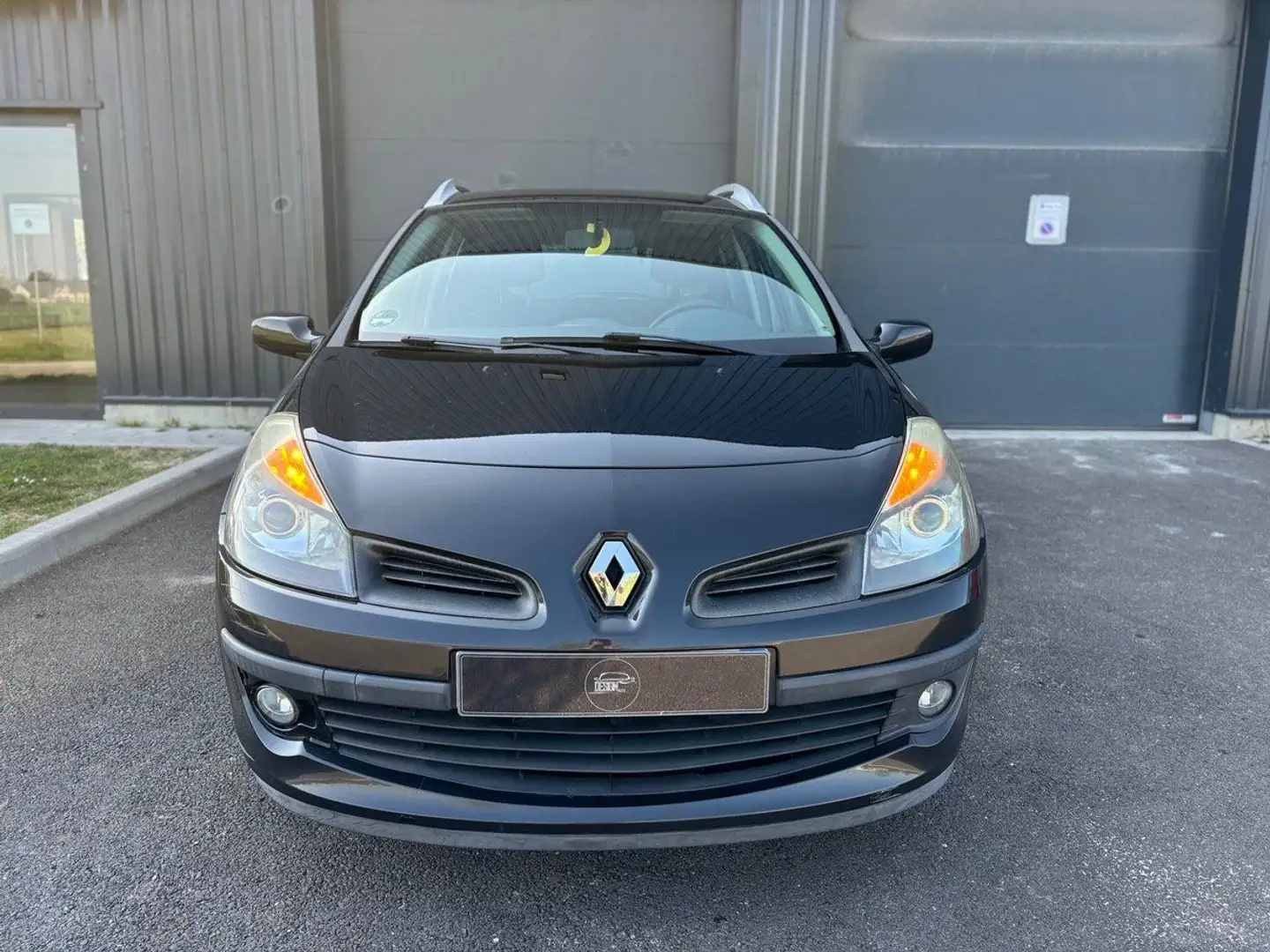 Renault Clio ESTATE 1.2 75 CH DYNAMIQUE 5 PORTES Grau - 2