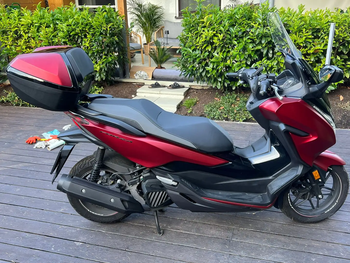 Honda Forza 125 WICHTIG.: nur 1.816Km Red - 1