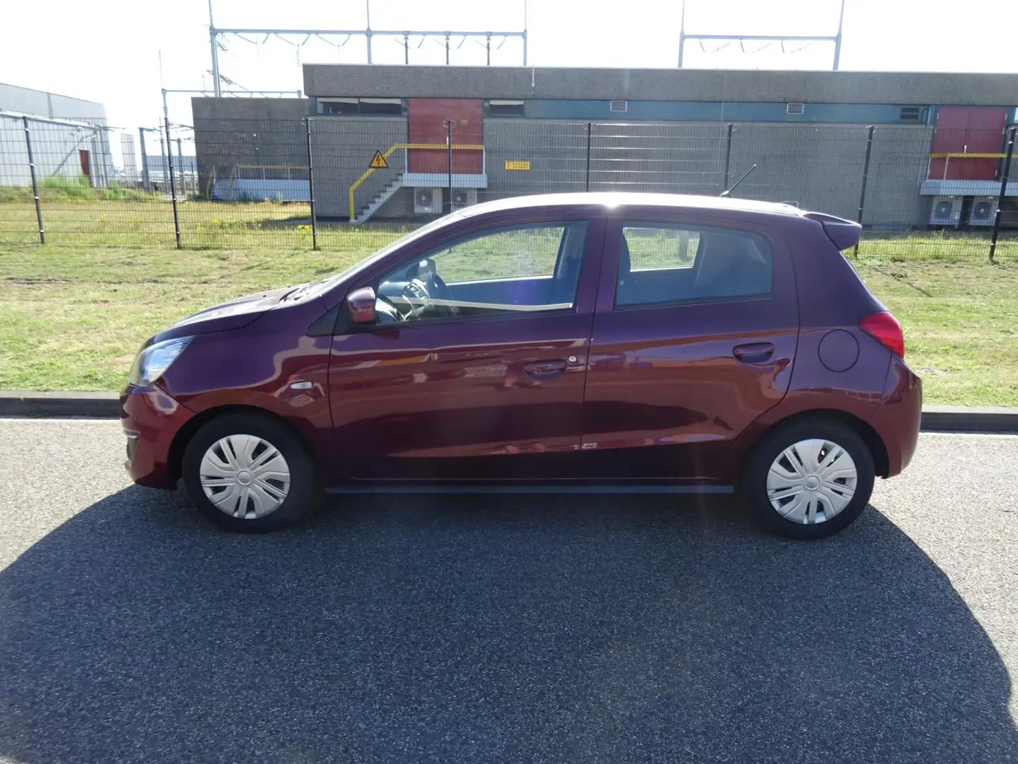 Mitsubishi Space Star 1.0 Cool+ Rouge - 2
