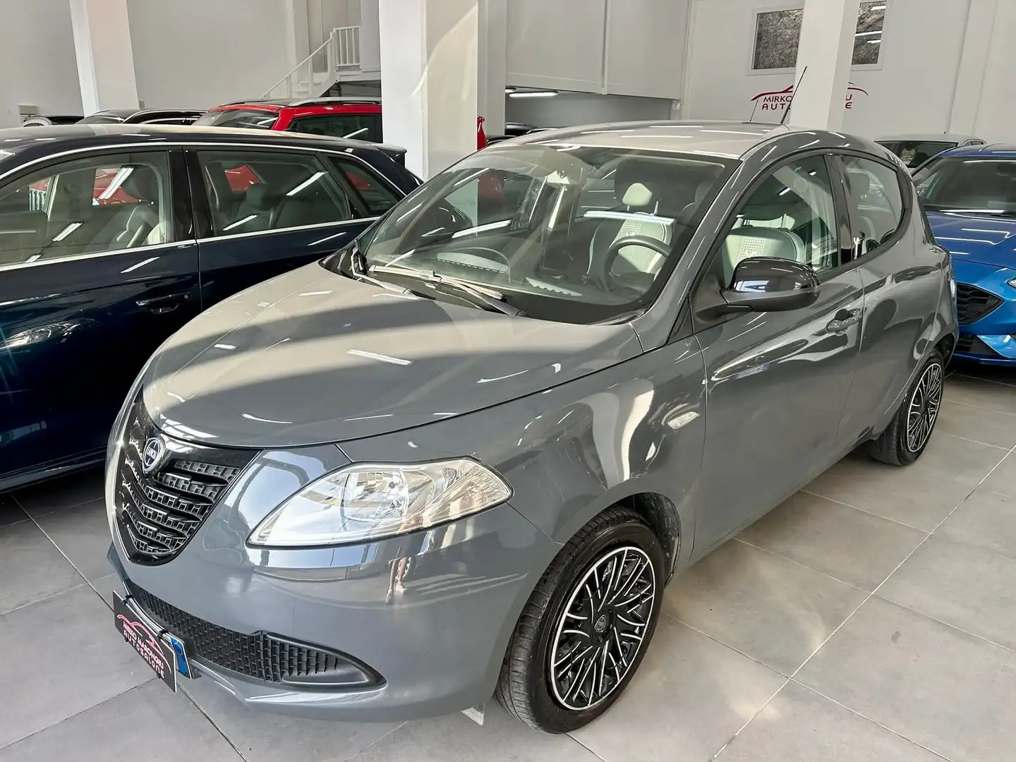 Lancia Ypsilon Ypsilon 1.2 Gold 69cv - 2