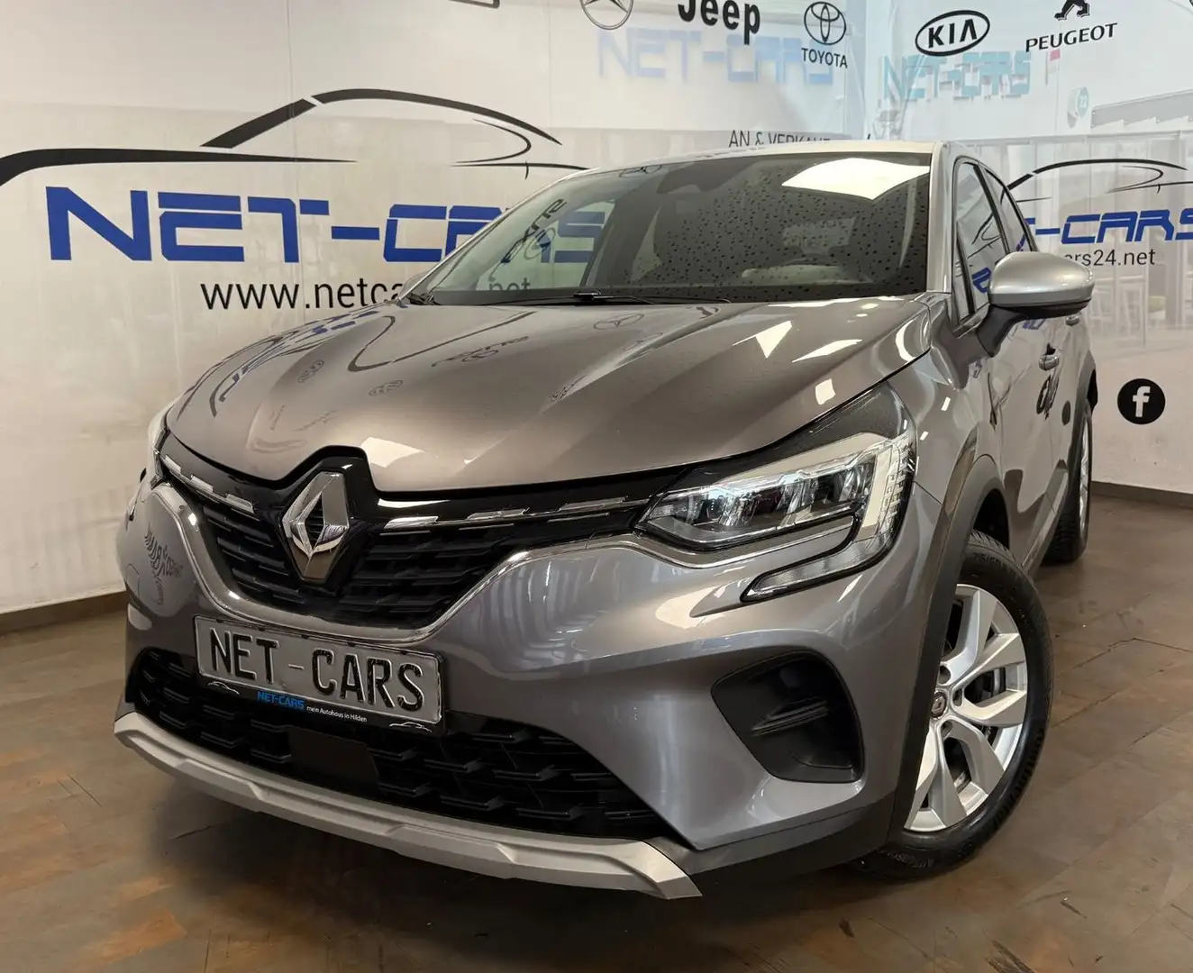 Renault Captur TCe 130 EDC GPF Experience 1HAND Grau - 1