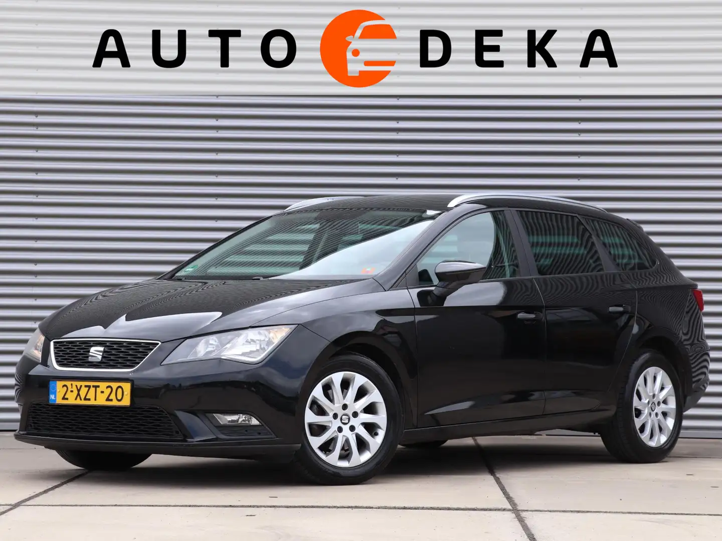 SEAT Leon ST 1.6 TDI Style Ecomotive *Navigatie*Trekhaak* Zwart - 1