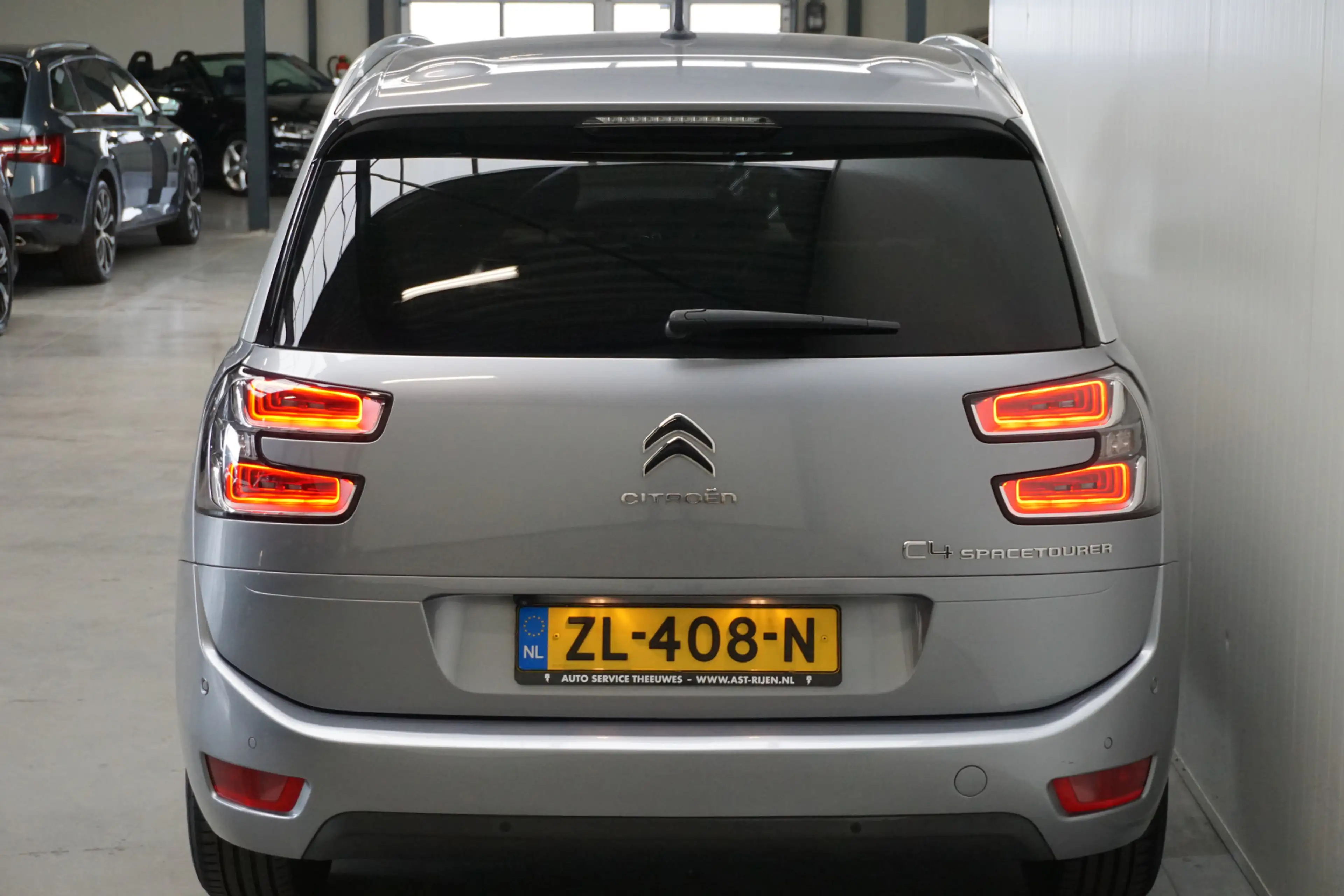 Citroen Grand C4 SpaceTourer 1.2 PureTech Origins MASSAGE NAVI CLIMA PDC CAMERA — photo 20
