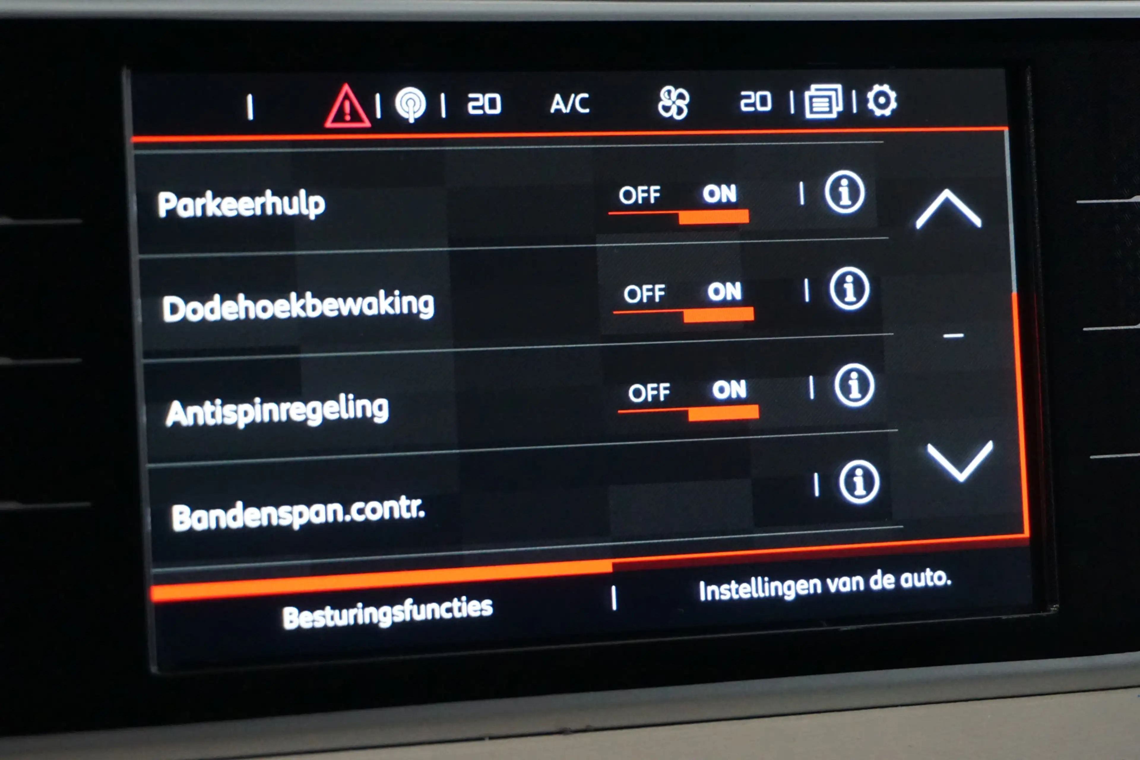 Citroen Grand C4 SpaceTourer 1.2 PureTech Origins MASSAGE NAVI CLIMA PDC CAMERA — photo 43