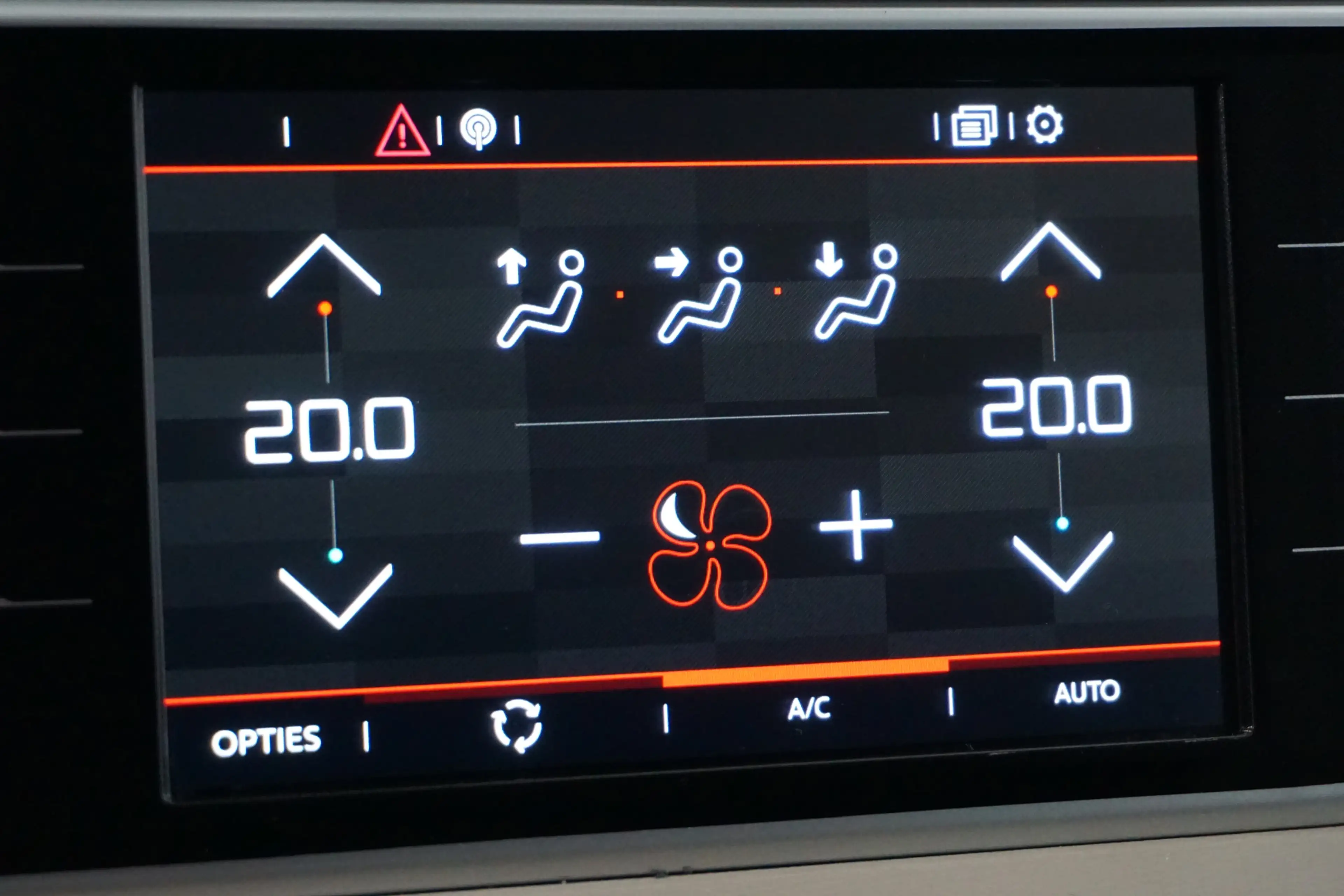 Citroen Grand C4 SpaceTourer 1.2 PureTech Origins MASSAGE NAVI CLIMA PDC CAMERA — photo 37