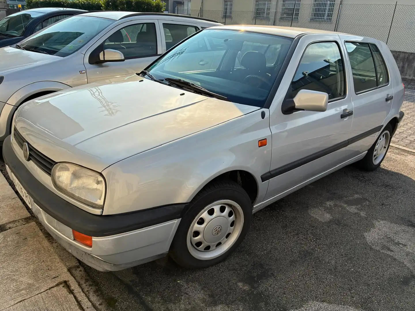 Volkswagen Golf 5p 1.6 GT 101cv - 1
