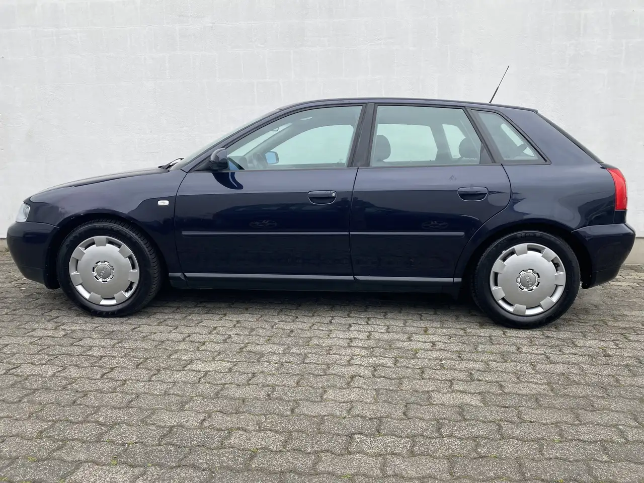 Audi A3 1.6 Attraction 8L 5 türig/Klima/M&S/TÜV NEU, foto 7
