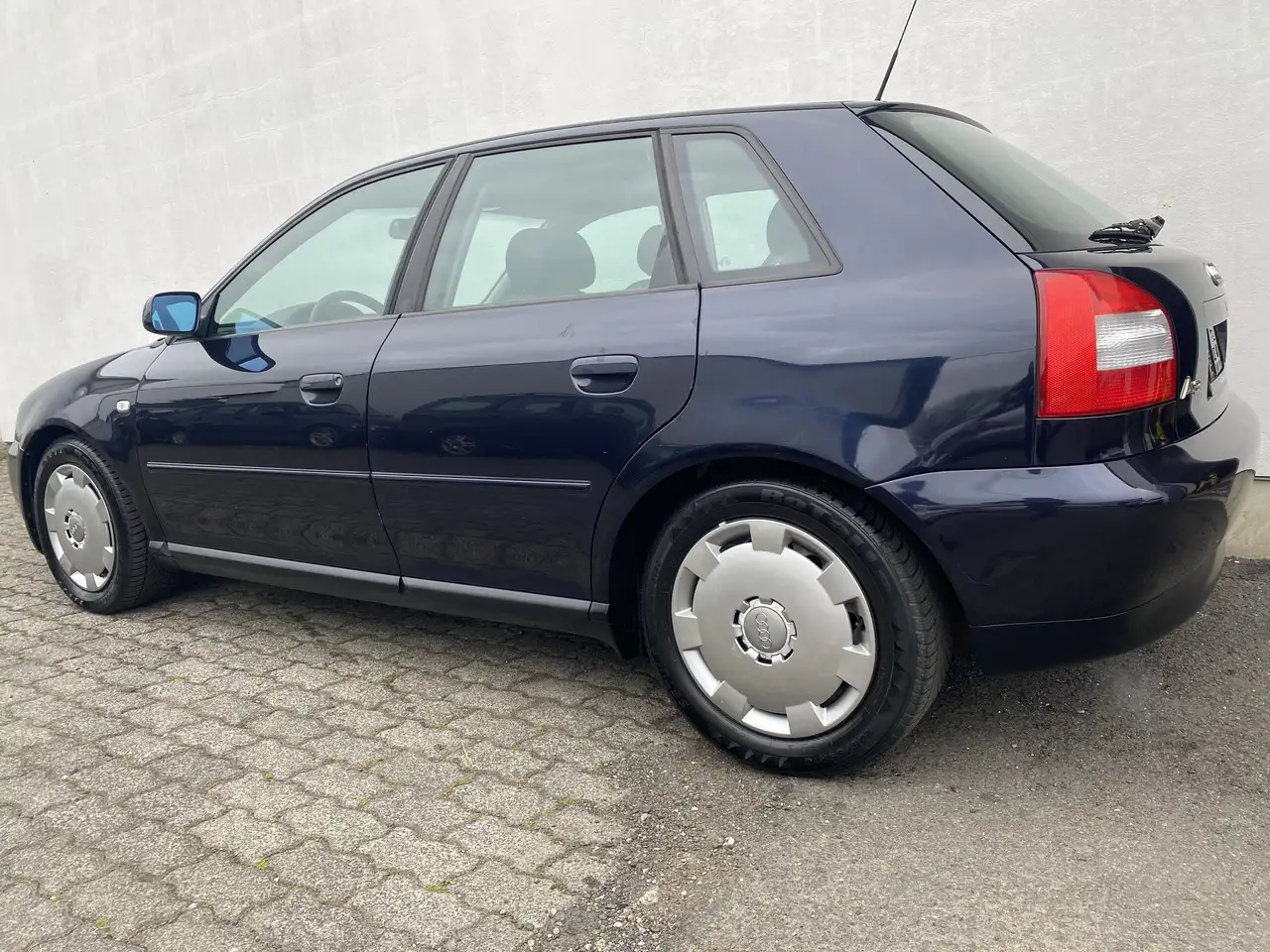 Audi A3 1.6 Attraction 8L 5 türig/Klima/M&S/TÜV NEU, foto 9