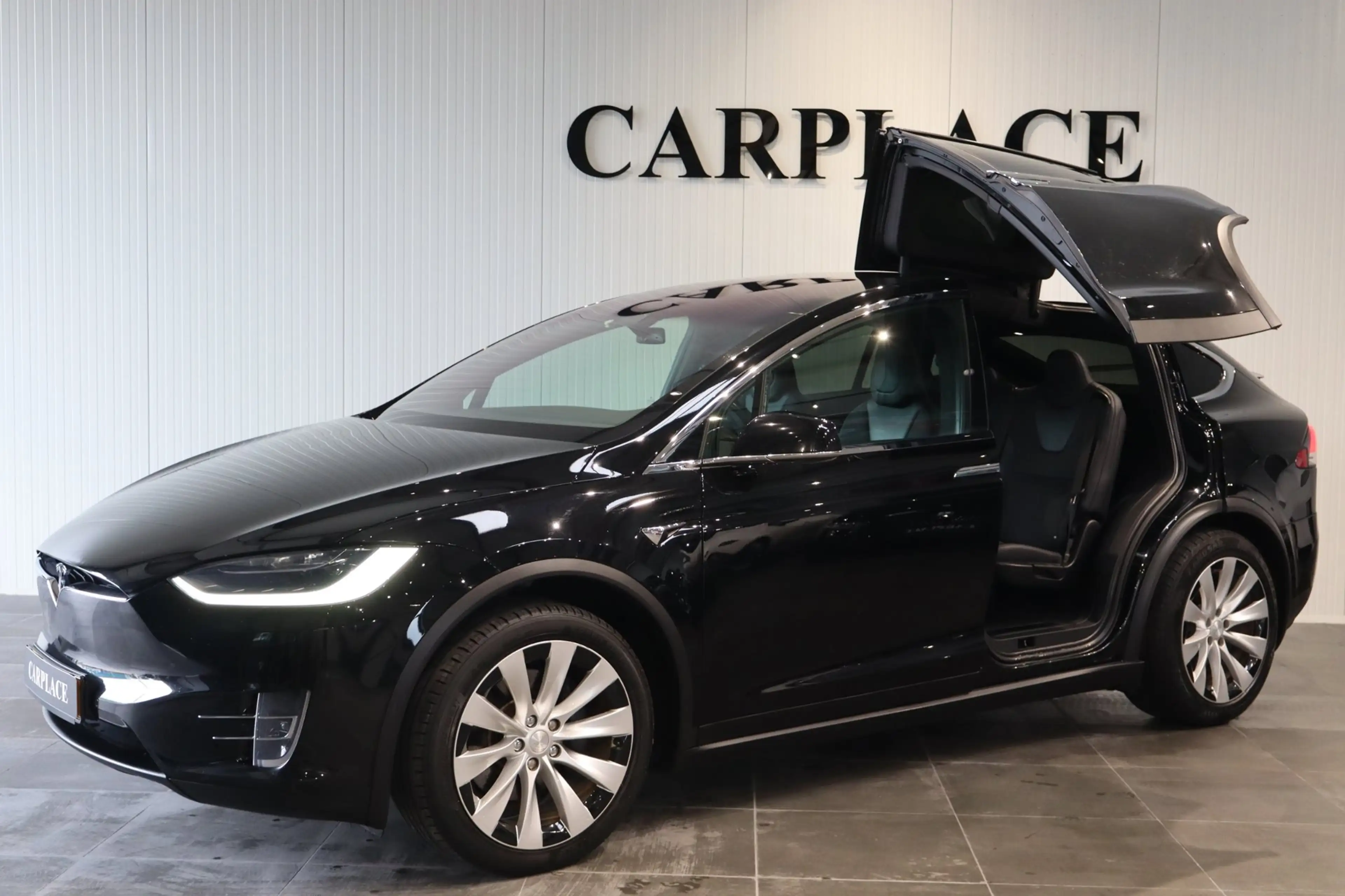 Tesla Model X Long Range-Free supercharge-Fast charge — photo 7
