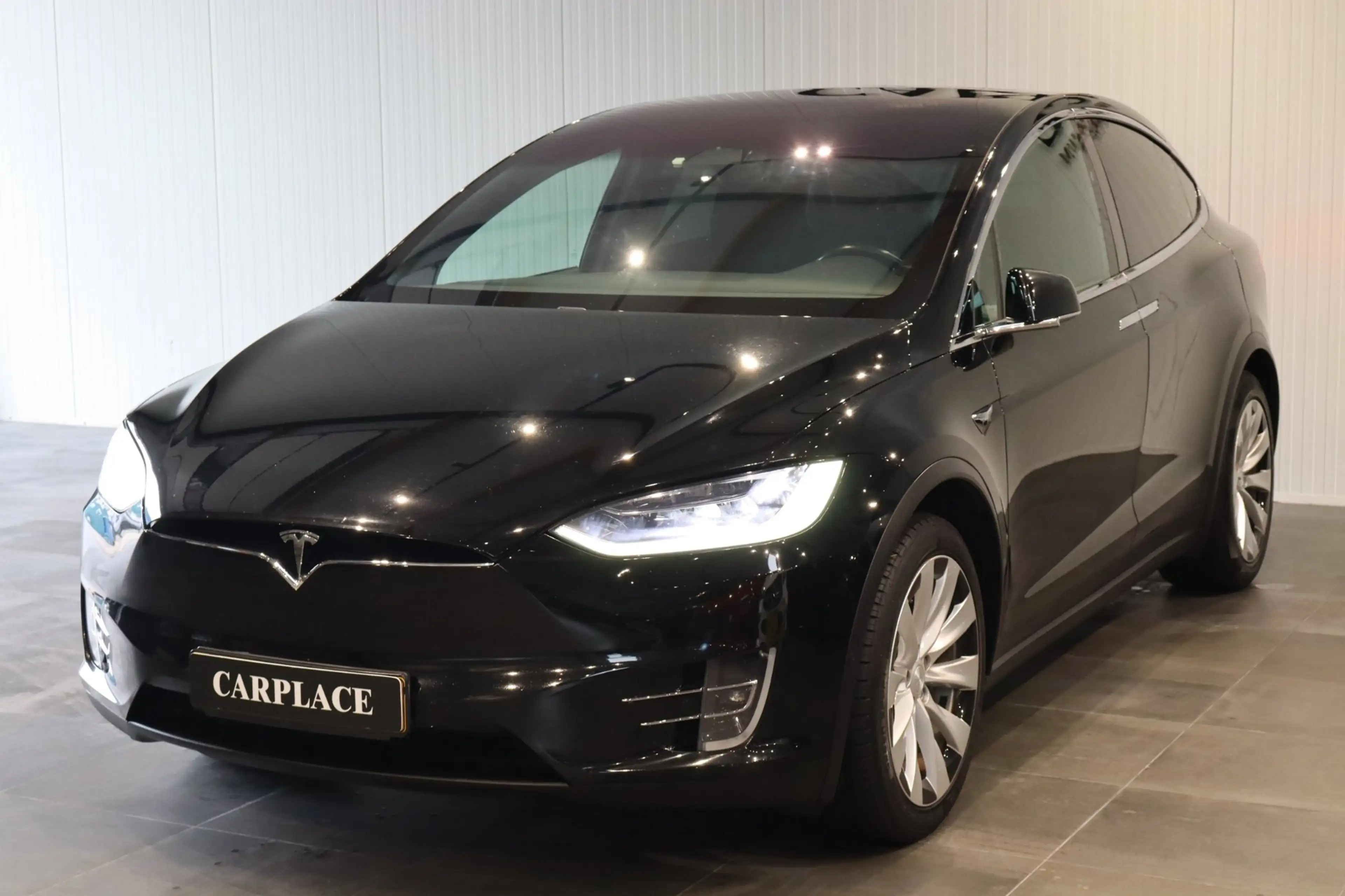 Tesla Model X Long Range-Free supercharge-Fast charge — photo 13