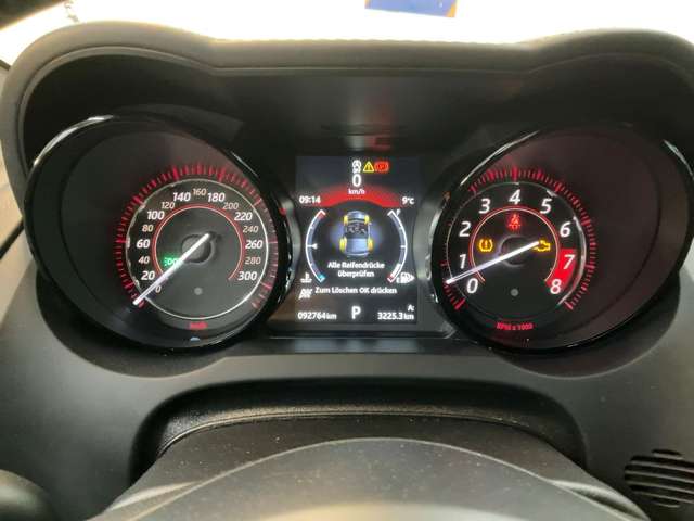 Imagine Jaguar F-Type F-Type Cabriolet Aut. 400 Sport Unfall AWD