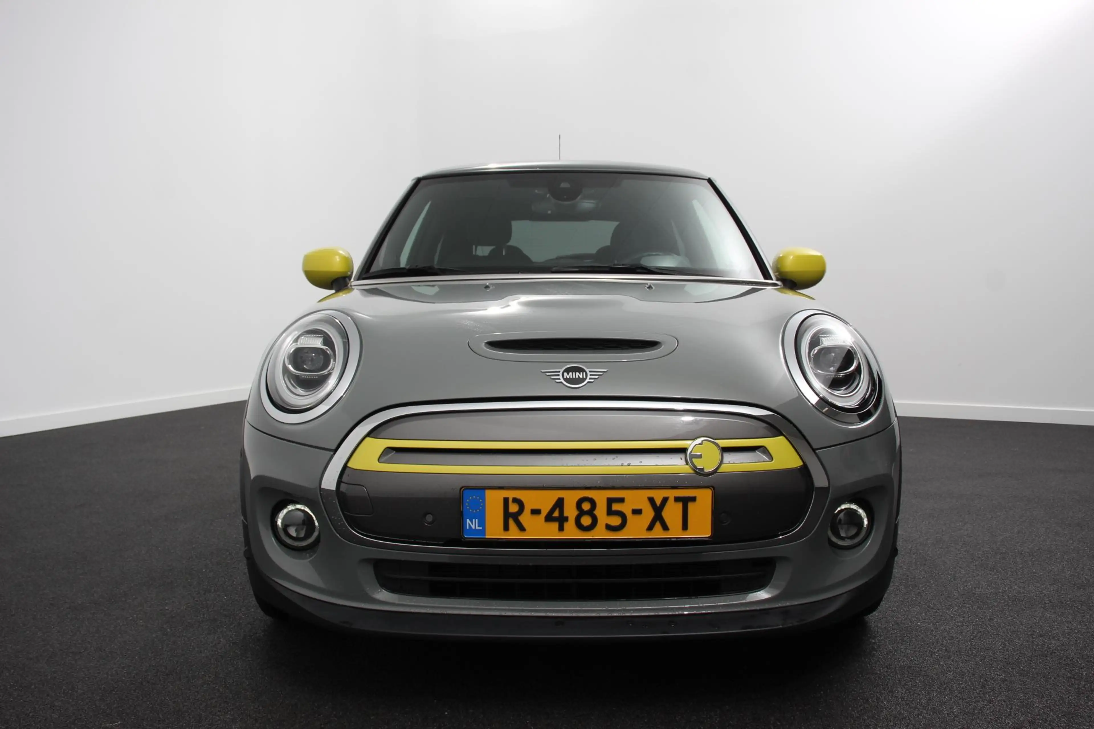 MINI Cooper E Electric Charged 33 kWh Leder Climate Control Crui — photo 4