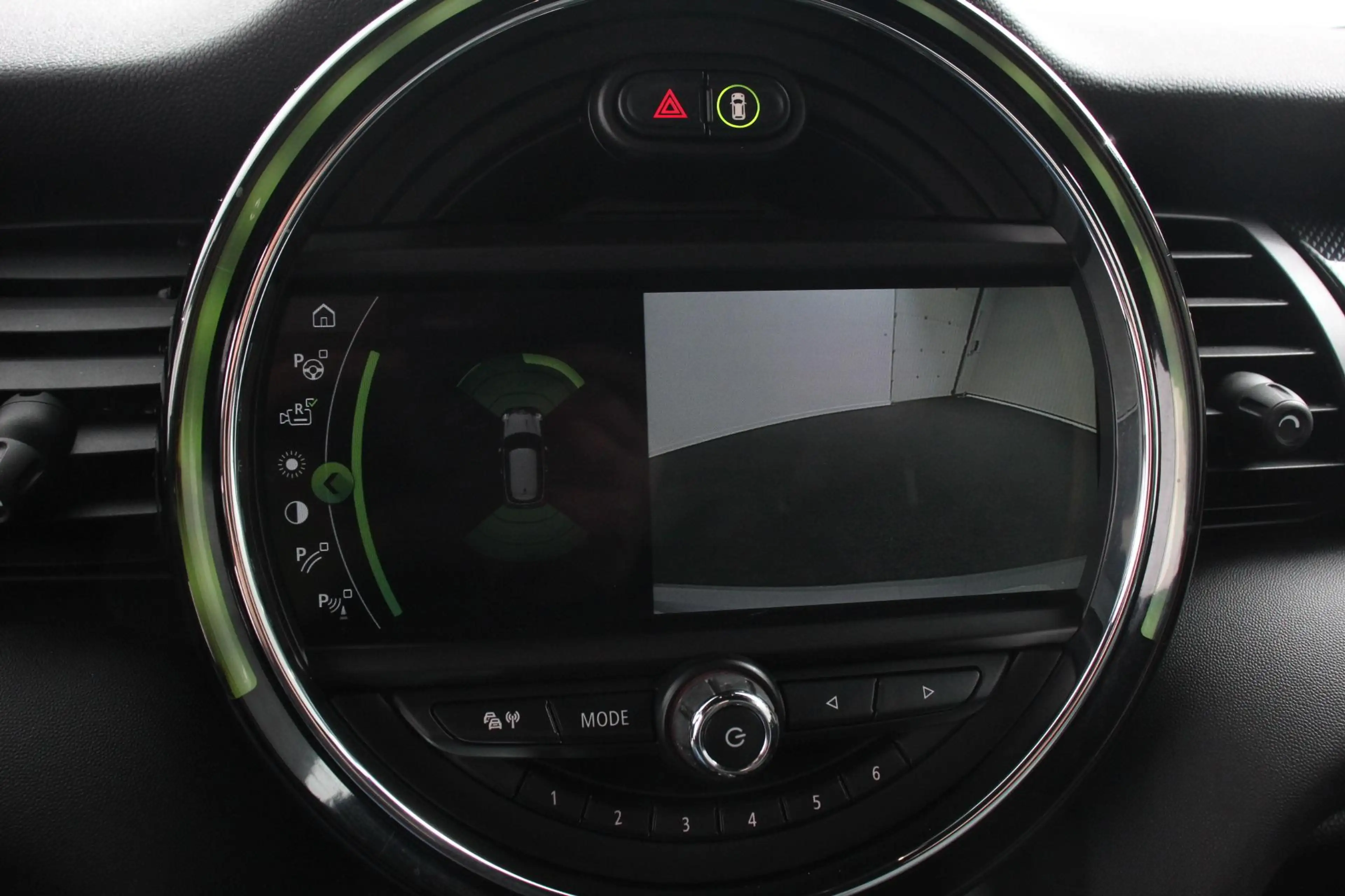 MINI Cooper E Electric Charged 33 kWh Leder Climate Control Crui — photo 3