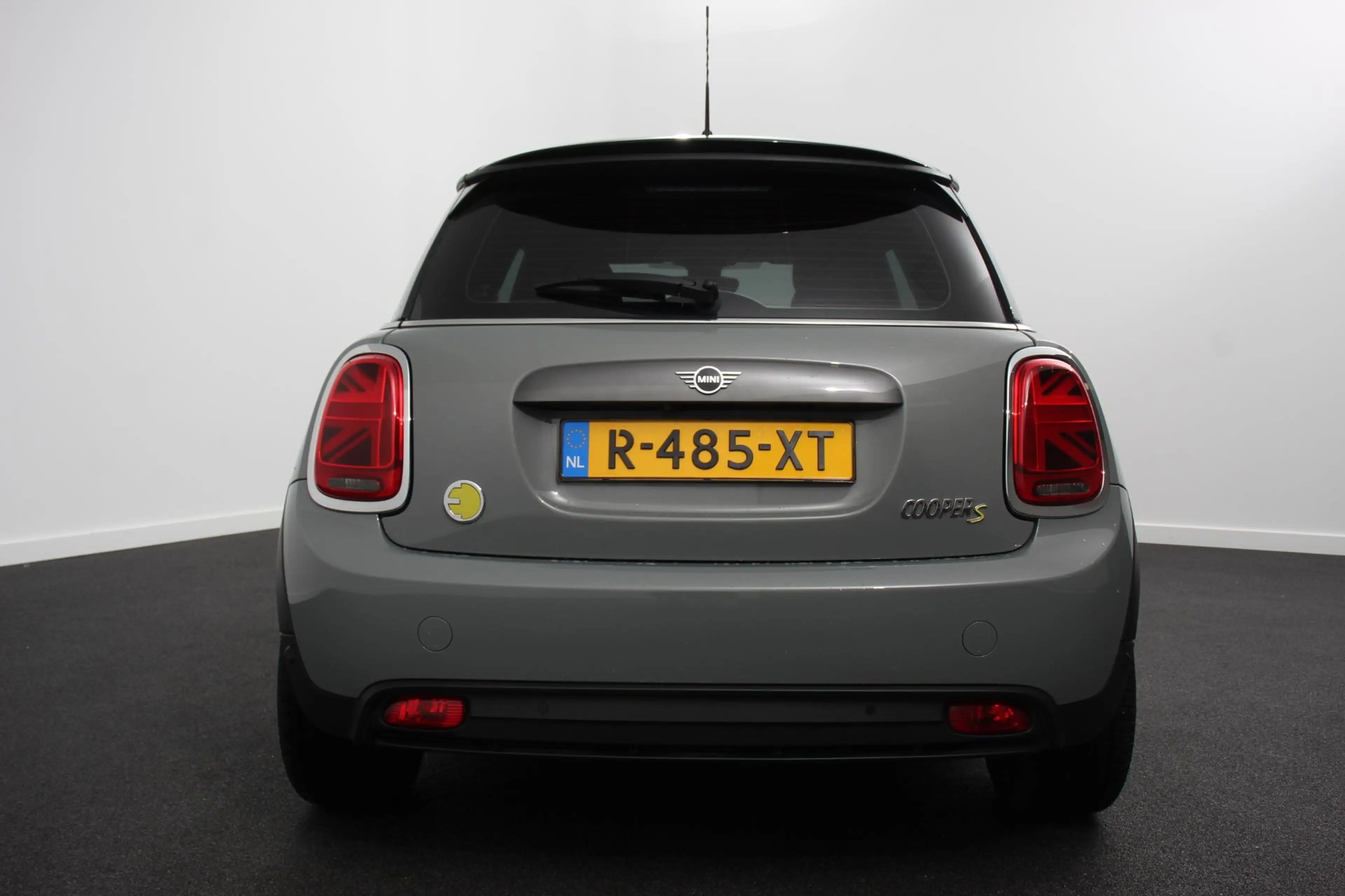 MINI Cooper E Electric Charged 33 kWh Leder Climate Control Crui — photo 5